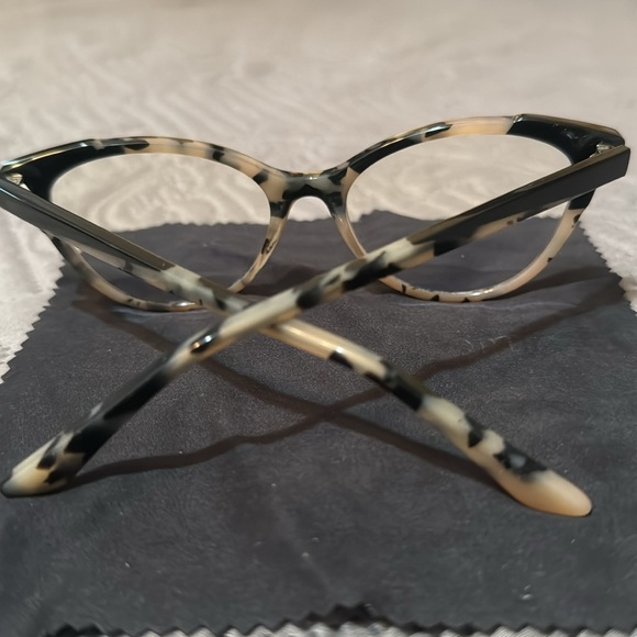 Hip Optical Prescription Eyeglasses - Picture 5 of 6